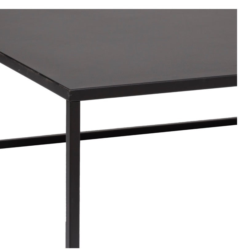 Table basse carré en métal noir